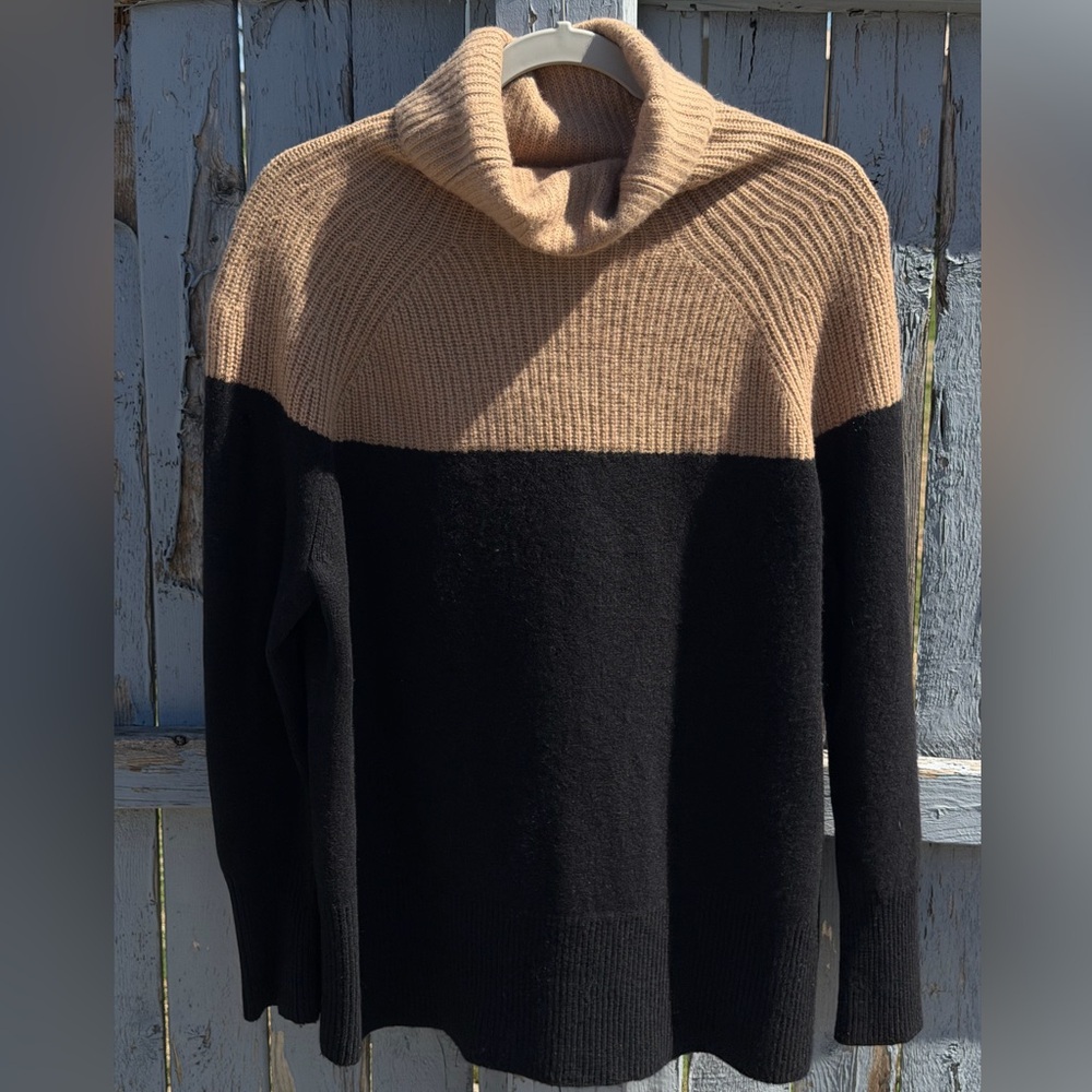 Nordstrom Signature Women’s 100% Cashmere Two-Tone Turtleneck Sweater Size S